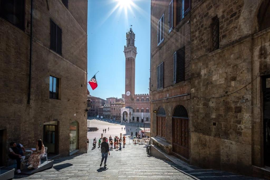 Mimosa- Loft Elegante Con Terrazza Nel Centro Di Siena 아파트 외부 사진
