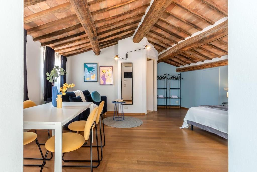 Mimosa- Loft Elegante Con Terrazza Nel Centro Di Siena 아파트 외부 사진