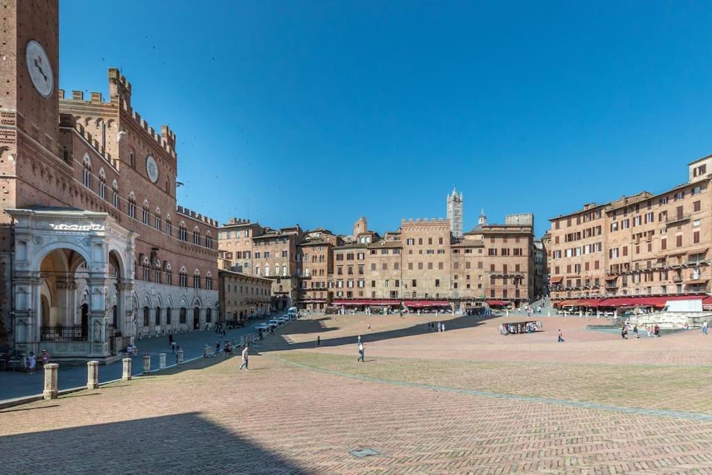 Mimosa- Loft Elegante Con Terrazza Nel Centro Di Siena 아파트 외부 사진
