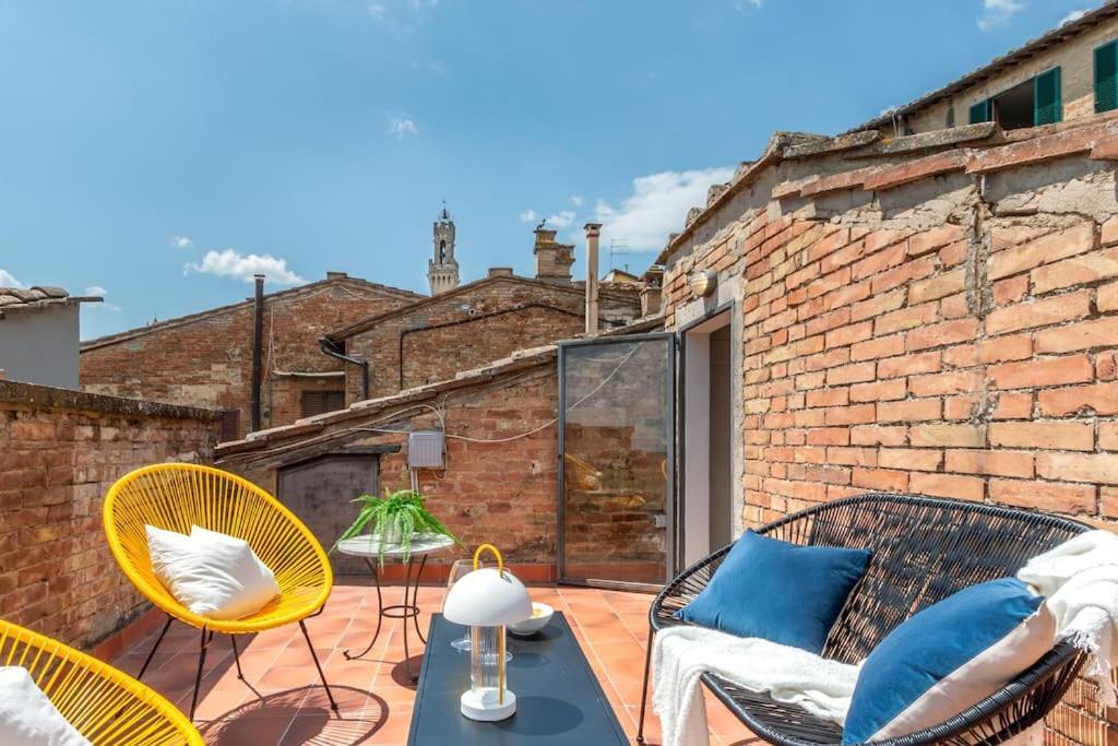 Mimosa- Loft Elegante Con Terrazza Nel Centro Di Siena 아파트 외부 사진
