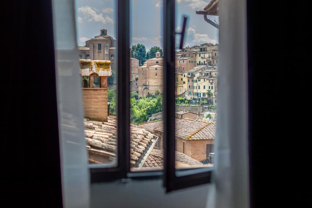 Mimosa- Loft Elegante Con Terrazza Nel Centro Di Siena 아파트 외부 사진